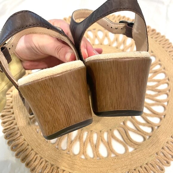 Dansko Sam Clog Teak Brown Leather Ankle Strap Size 38 - Picture 9 of 11